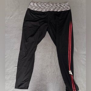 Torrid Disney Mickey Mouse Active Leggings